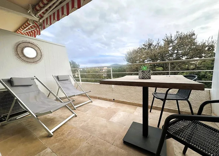 L Eden A St Tropez Centre Et Piscine Apartment *