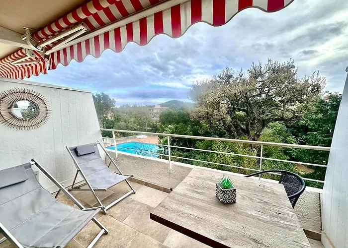 L Eden A St Tropez Centre Et Piscine Apartment